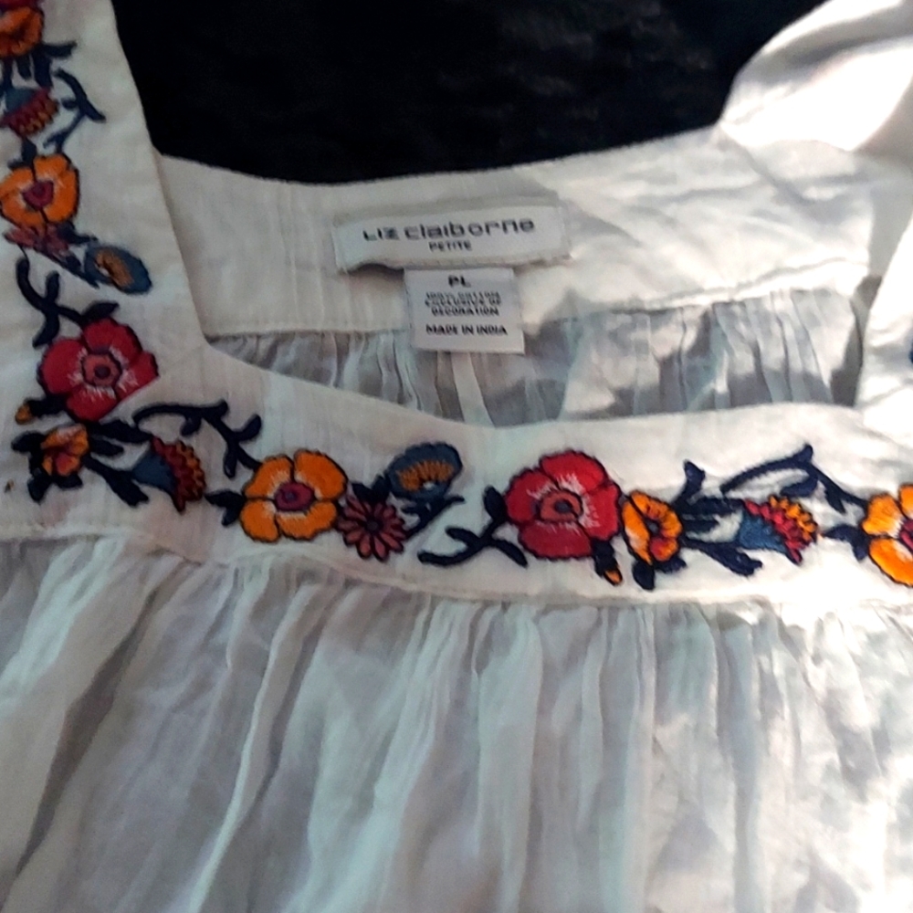 Liz Claiborne white embroide top